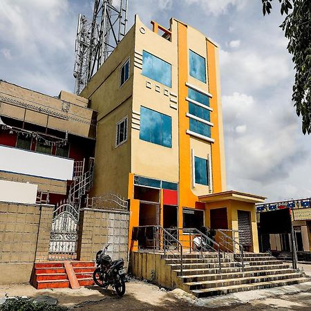 Oyo Hotel Crystal Warangal Exterior foto